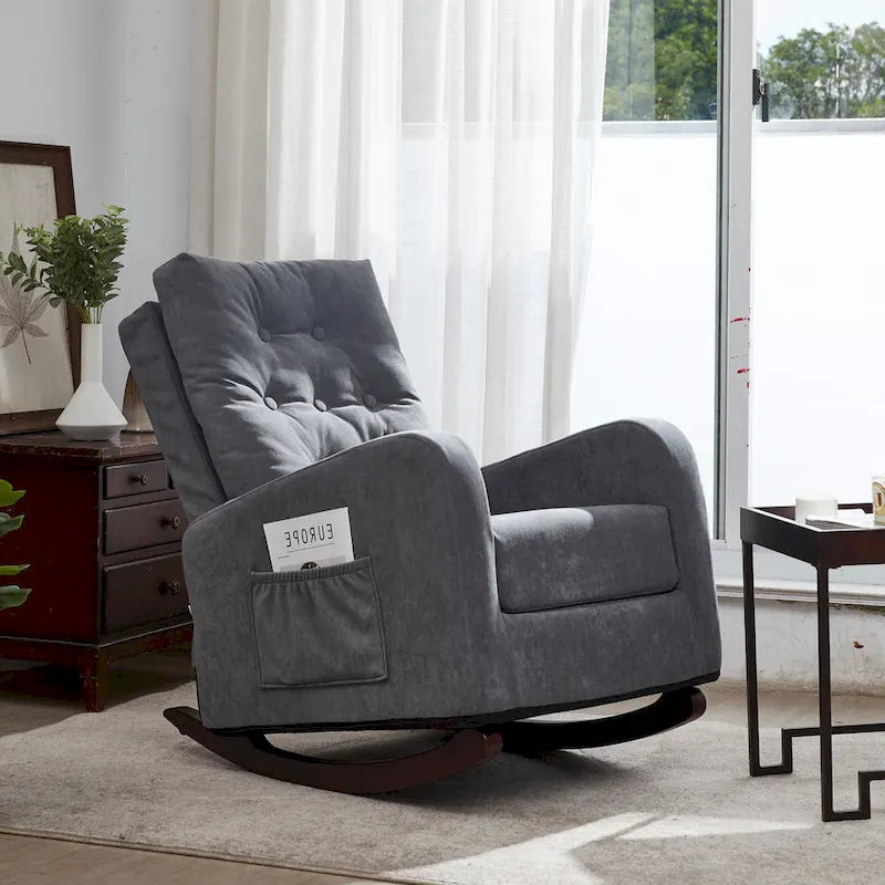 Moderna mecedora tapizada de respaldo alto de 28.74 con botones, patas de madera maciza y bolsillo lateral