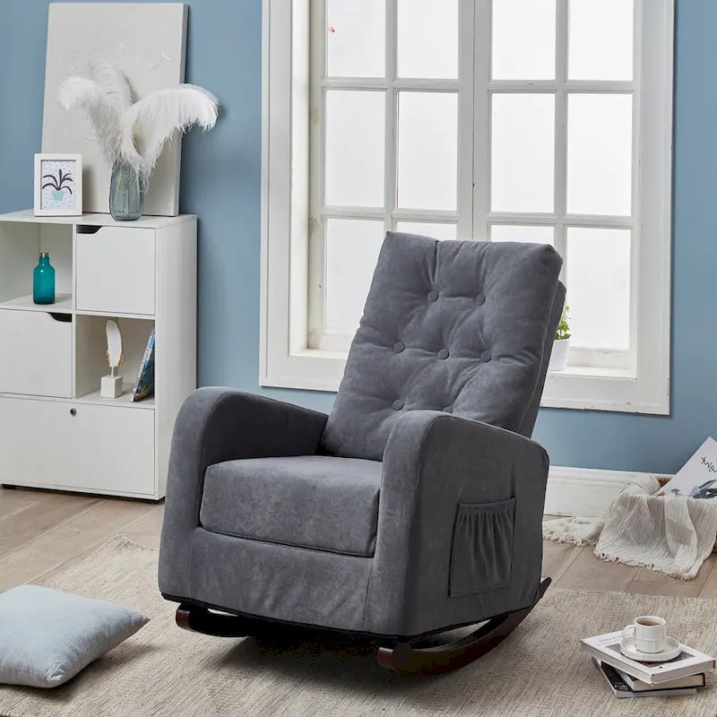 Moderna mecedora tapizada de respaldo alto de 28.74 con botones, patas de madera maciza y bolsillo lateral
